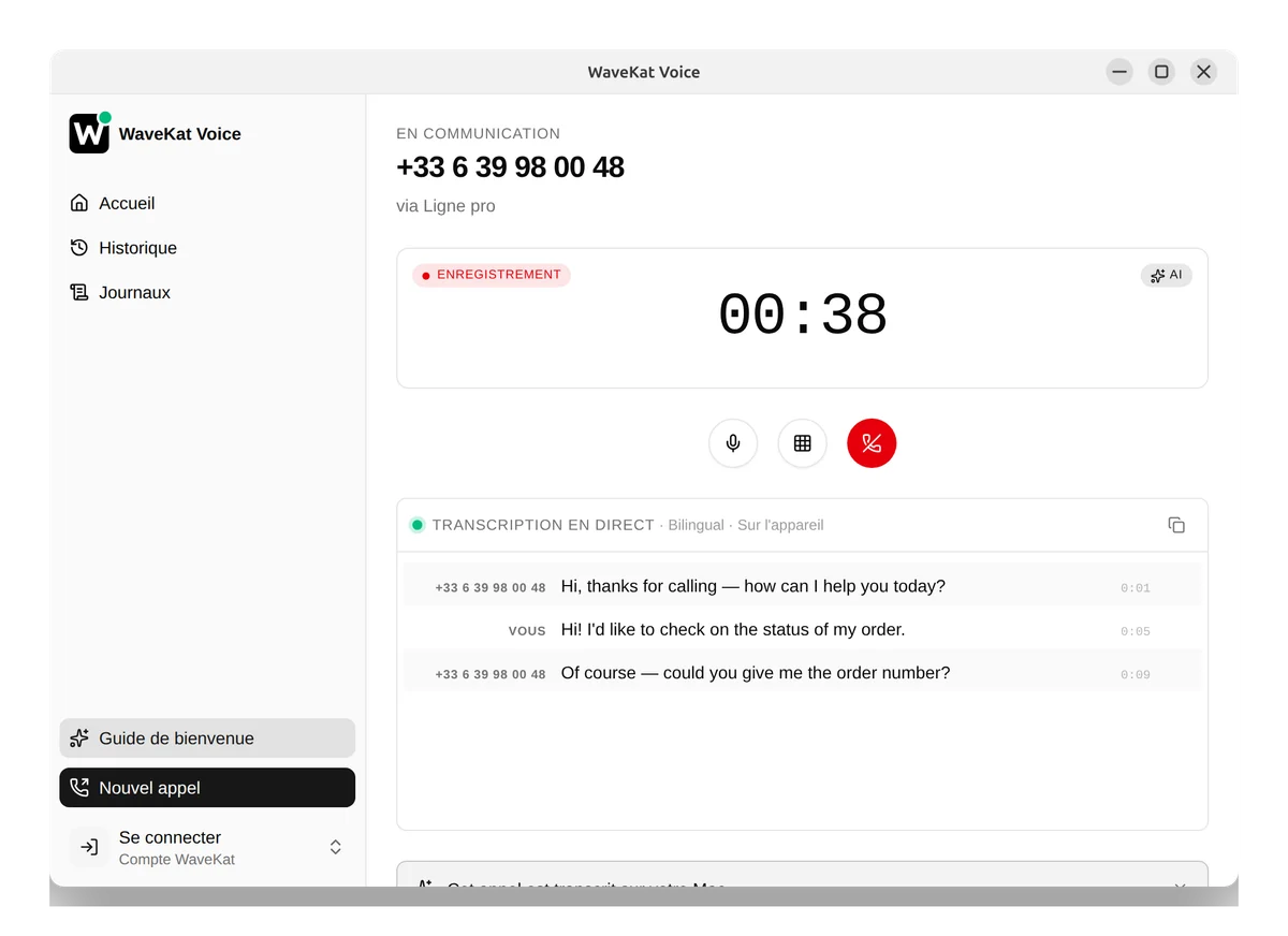 WaveKat Voice sous Ubuntu — un appel lancé par l'assistant, en cours, avec la transcription en direct à côté.
